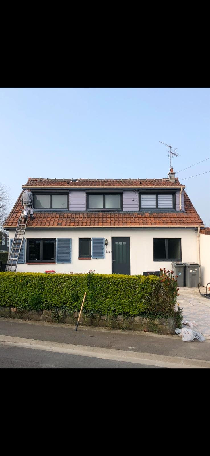 Travaux de démoussage de toiture réalisés